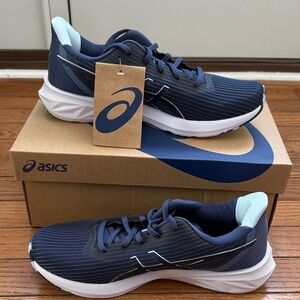 Women’s Asics athletic shoe size 8.5, blue
New with tags